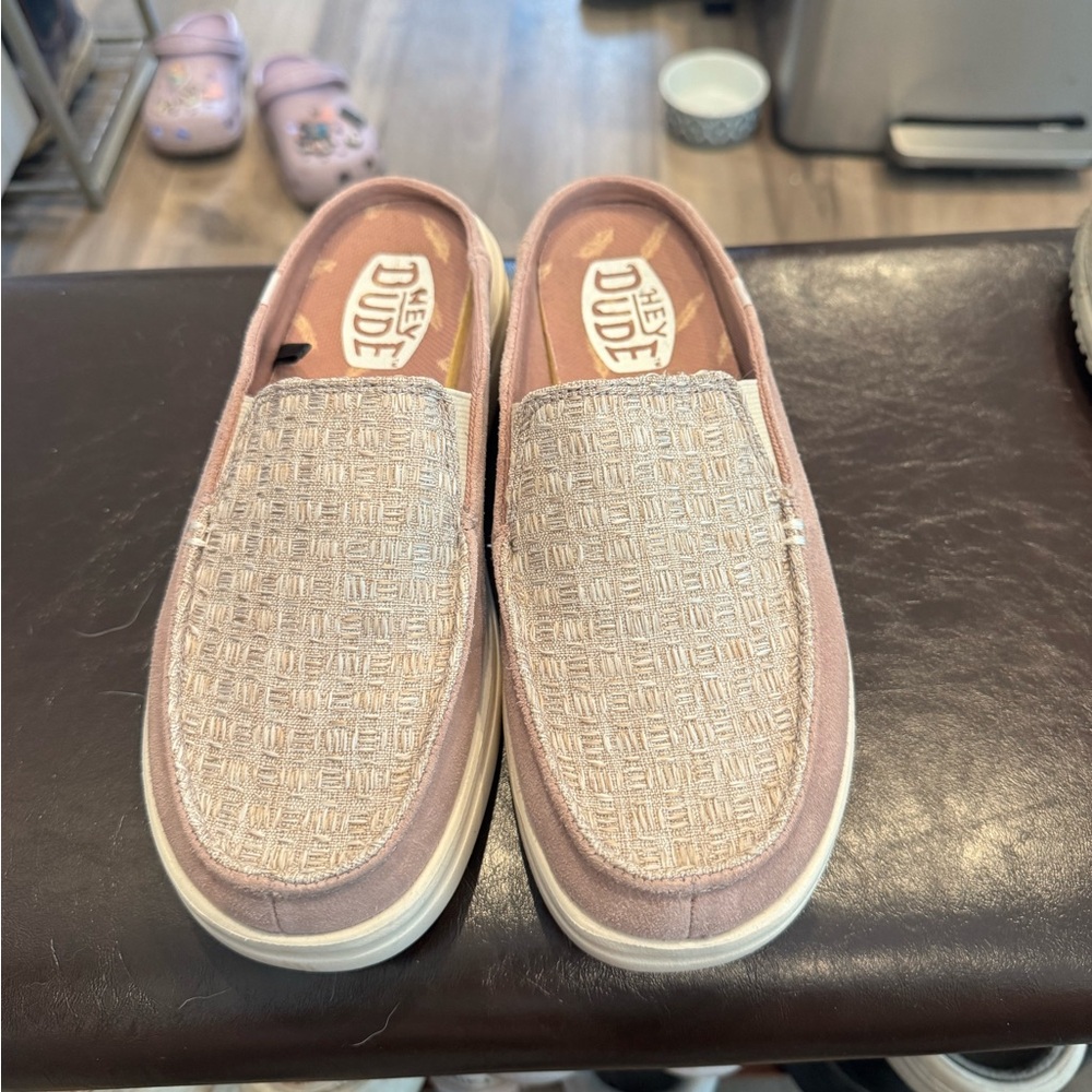Hey Dude Mauve Lexi Mule Size 7